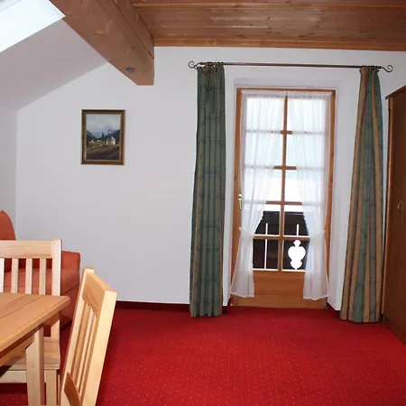 Mini-hôtel Aiplspitz 2*