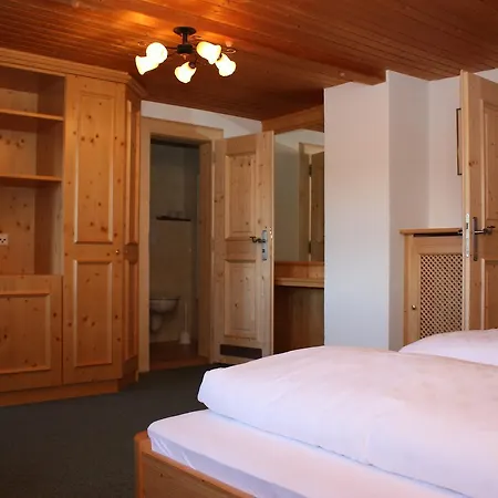 Aiplspitz Inn 2*